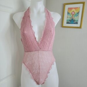 Forever21 Halter Lace Deep Cut Bodysuit M Rose Pink EUC Open Back